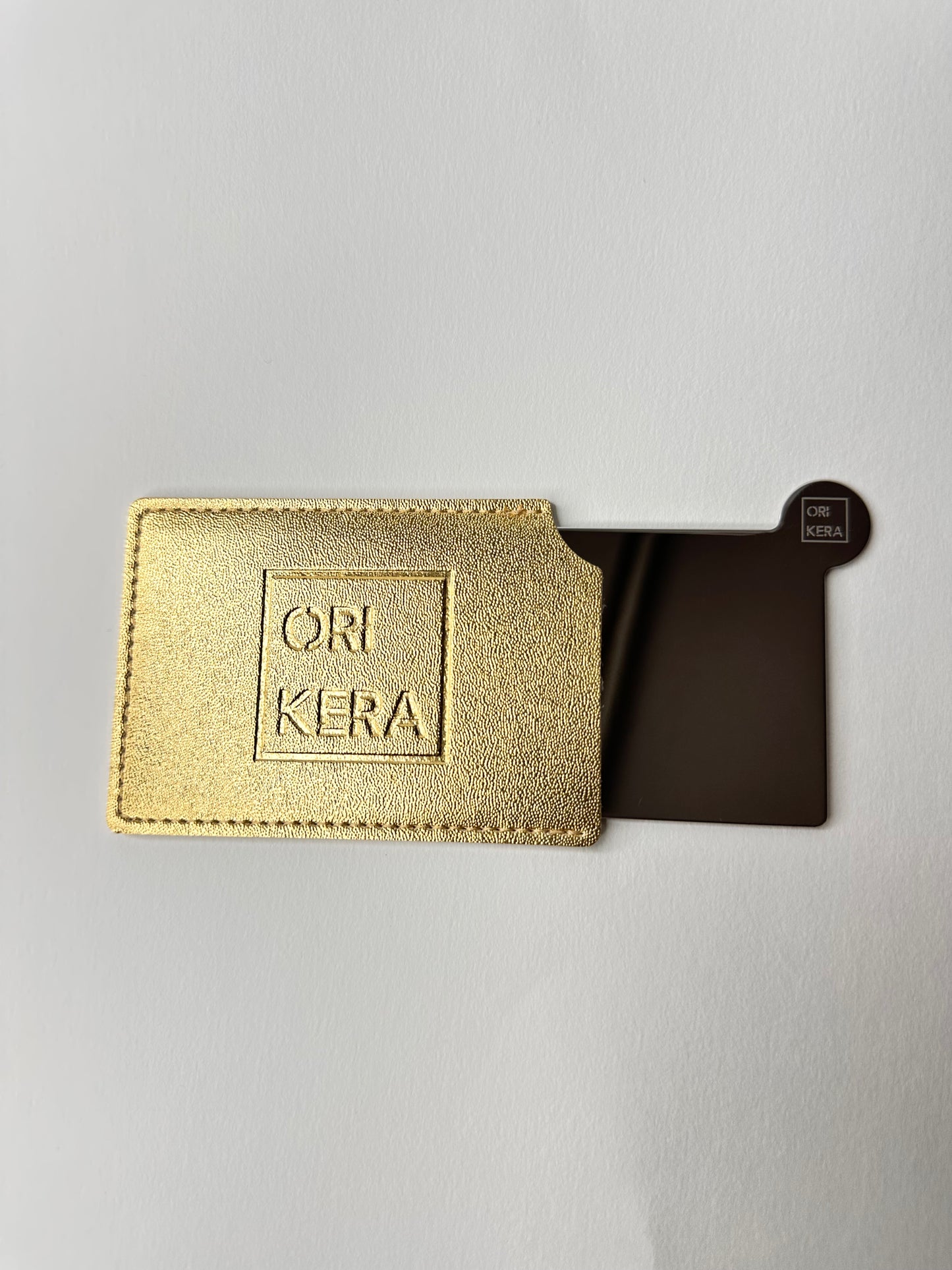 Le Miroir Incassable Orikera